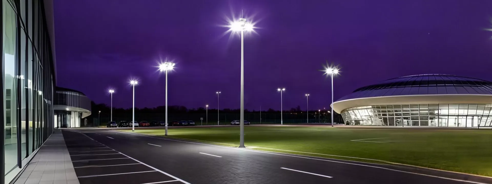 Iluminación DE ALTO mástil con aplicaciones de sistema de elevación