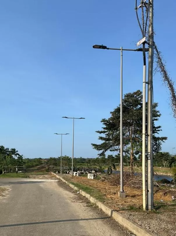 Cooperación OEM ODM en iluminación fotovoltaica inteligente
