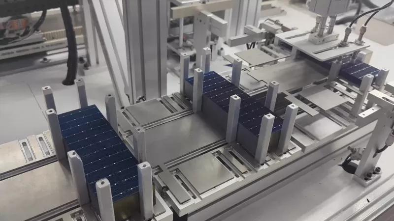 Producción de paneles solares