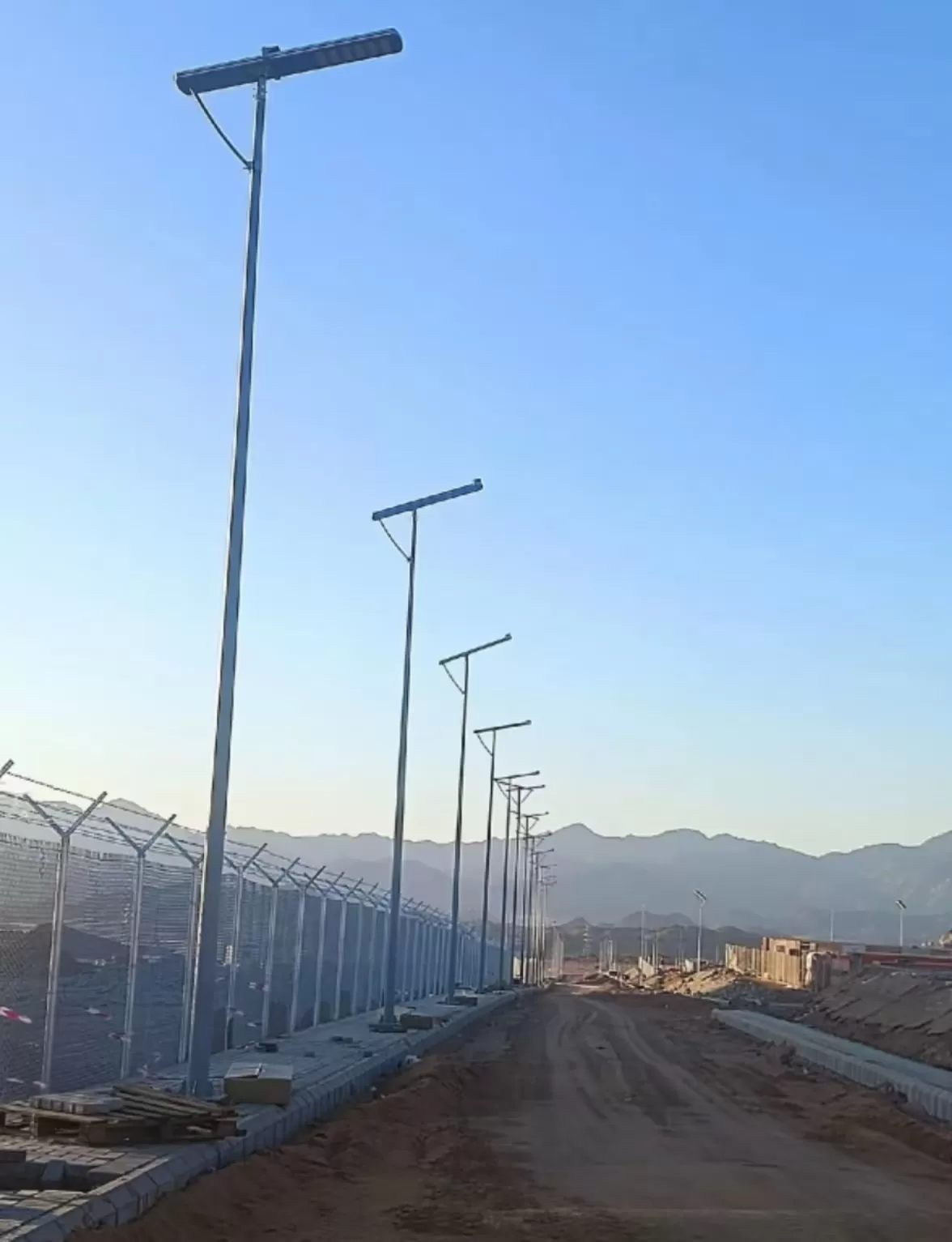 Luz de calle solar OEM caso de cooperación